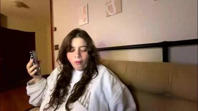 Image 2 of princesslaylaa Stream on Chaturbate on 1 month ago