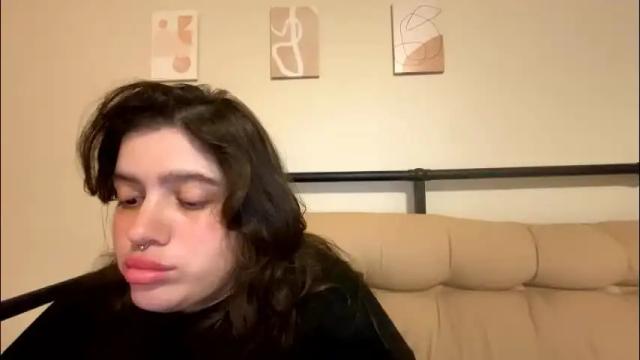 Image 2 of princesslaylaa Stream on Chaturbate on 1 month ago