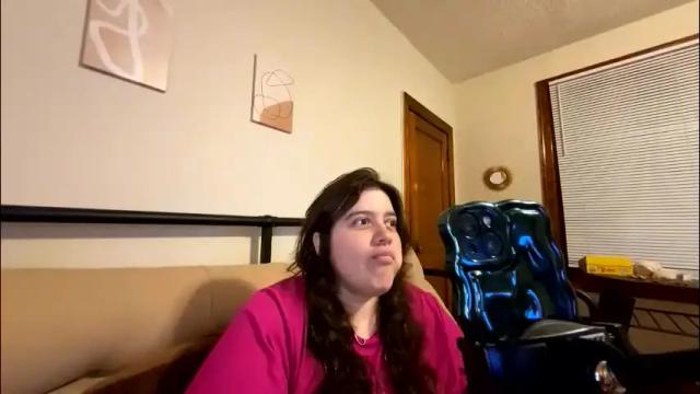 Image 3 of princesslaylaa Stream on Chaturbate on 1 month ago