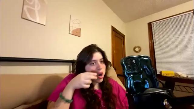 Image 4 of princesslaylaa Stream on Chaturbate on 1 month ago