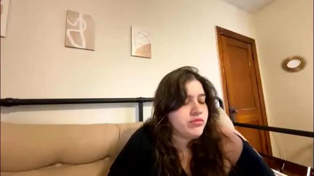 Image 12 of princesslaylaa Stream on Chaturbate on 1 month ago