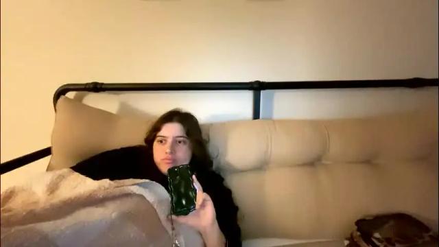 Image 12 of princesslaylaa Stream on Chaturbate on 9 days ago