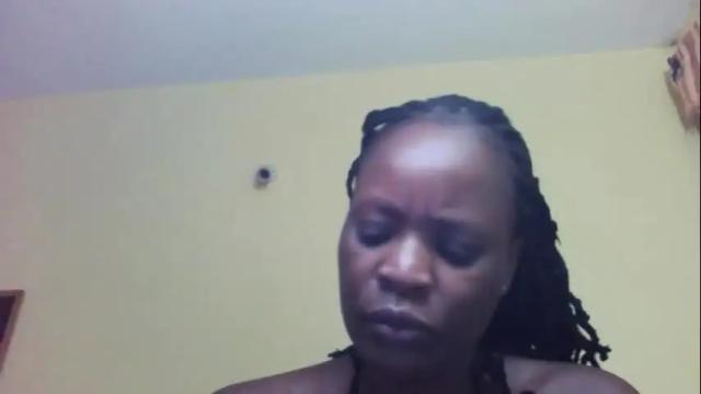 Image 3 of princessmiles2 Stream on Chaturbate on 10 days ago