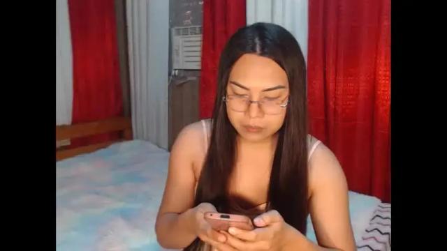Image 2 of princessofdoll Stream on Chaturbate on 13 days ago