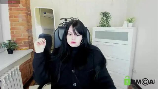 Image 3 of princessporsche Stream on Chaturbate on 17 months ago
