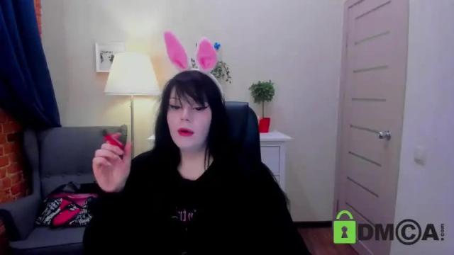 Image 2 of princessporsche Stream on Chaturbate on 17 months ago