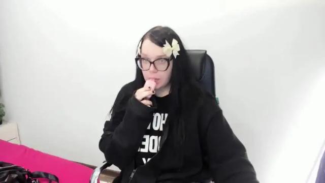 Image 2 of princessporsche Stream on Chaturbate on 16 months ago