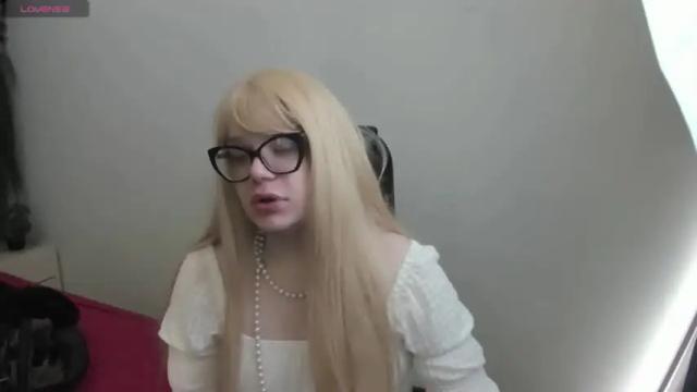 Image 11 of princessporsche Stream on Chaturbate on 16 months ago