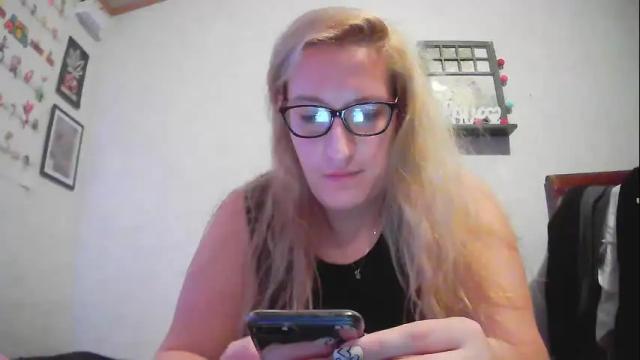 Image 4 of princessvictoriad Stream on Chaturbate on 14 months ago