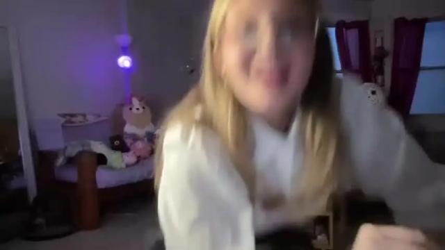 Image 10 of princesszelda22 Stream on Chaturbate on 14 months ago