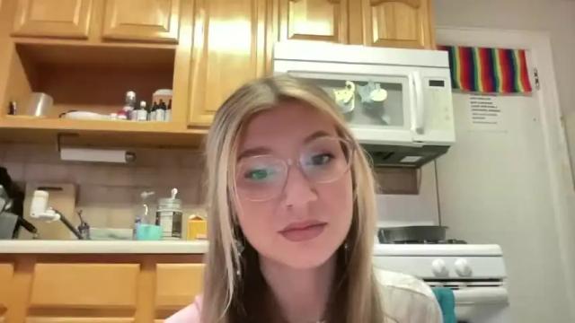 Image 3 of princesszelda22 Stream on Chaturbate on 14 months ago