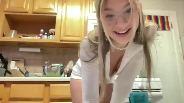 Image 8 of princesszelda22 Stream on Chaturbate on 14 months ago