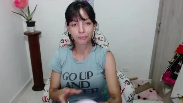 Image 4 of princezzlove35 Stream on Chaturbate on 14 months ago