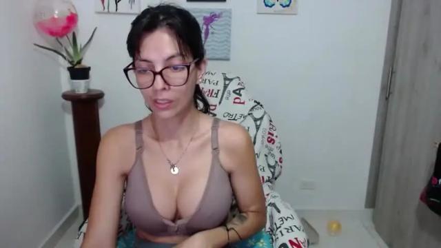 Image 6 of princezzlove35 Stream on Chaturbate on 14 months ago