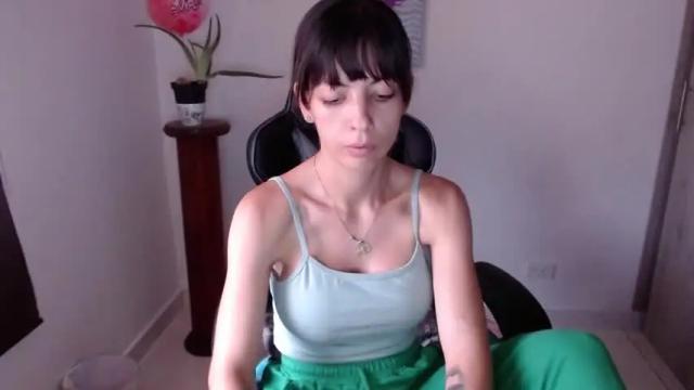 Image 2 of princezzlove35 Stream on Chaturbate on 13 months ago