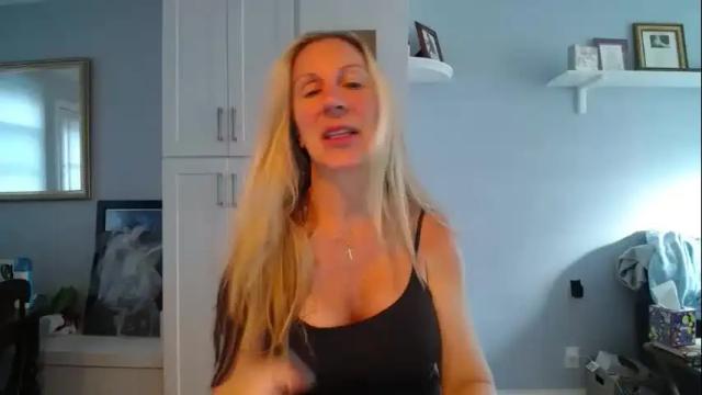 Image 7 of principessanewyork Stream on Chaturbate on 20 months ago