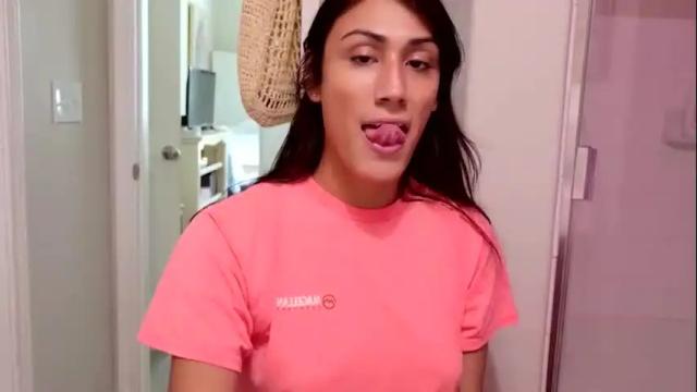 Image 2 of prinxessally Stream on Chaturbate on 1 month ago