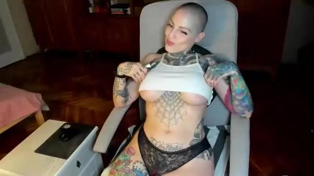 Image 4 of priscilla_thorn_x Stream on Chaturbate on 1 month ago
