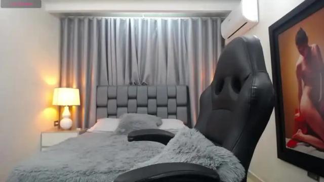 Image 8 of priyankanirali Stream on Chaturbate on 15 months ago