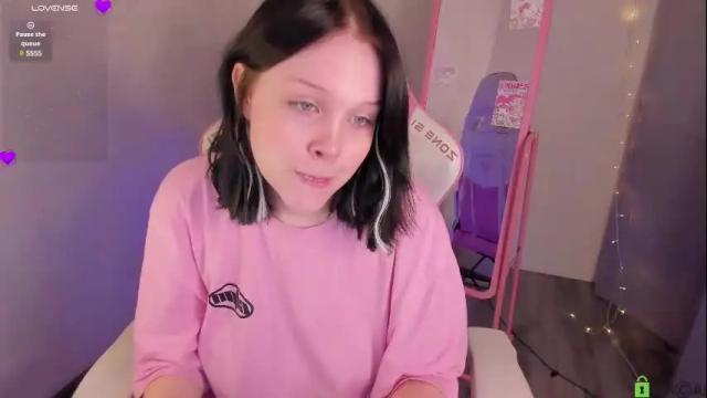 Image 8 of prrincess__jasmine Stream on Chaturbate on 1 month ago