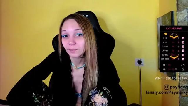 Image 3 of psyheya Stream on Chaturbate on 13 months ago