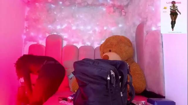 Image 3 of puca_eboony Stream on Chaturbate on 12 days ago