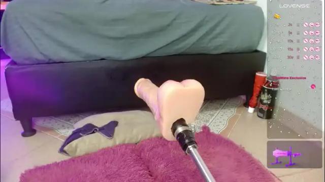 Image 4 of puca_eboony Stream on Chaturbate on 1 month ago