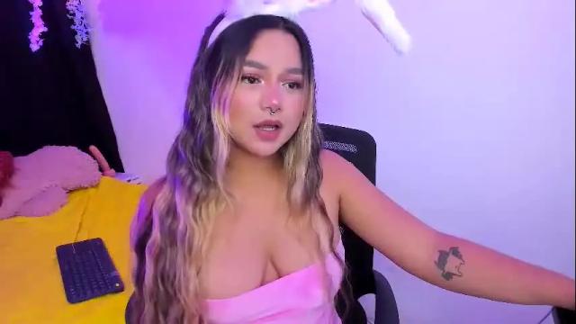 Image 2 of pucaa_ Stream on Chaturbate on 24 days ago