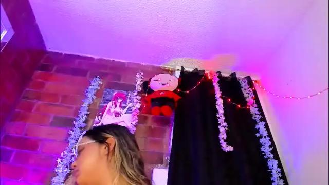Image 3 of pucaa_ Stream on Chaturbate on 1 month ago