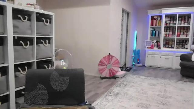 Image 3 of pugglelover Stream on Chaturbate on 2 months ago