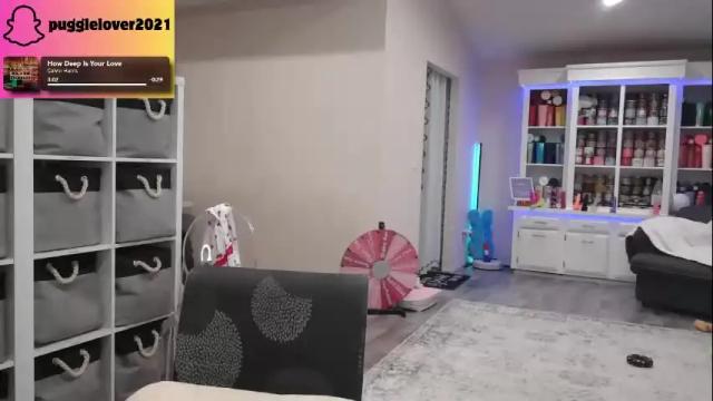 Image 8 of pugglelover Stream on Chaturbate on 2 months ago