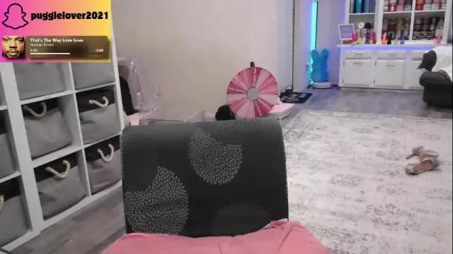 Image 3 of pugglelover Stream on Chaturbate on 1 month ago