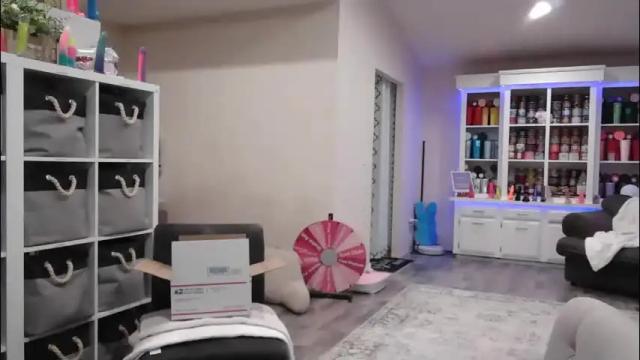 Image 7 of pugglelover Stream on Chaturbate on 1 month ago