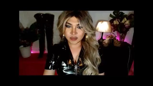Image 10 of pukesavurrat Stream on Chaturbate on 1 month ago