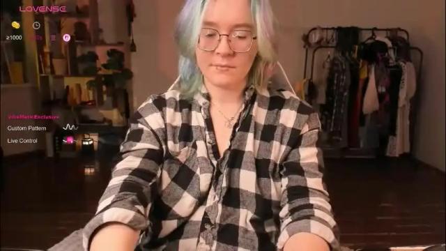 Image 3 of pumbazaebumba Stream on Chaturbate on 1 month ago