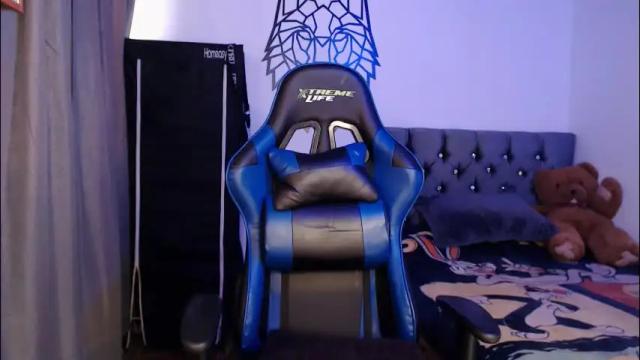 Image 2 of pupi_wolf Stream on Chaturbate on 2 months ago