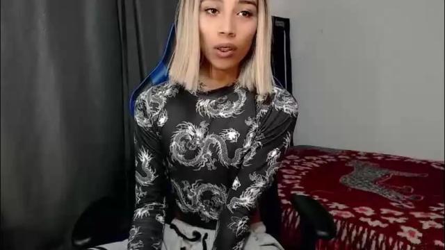 Image 10 of pupi_wolf Stream on Chaturbate on 27 days ago