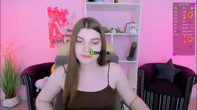 Image 2 of pure_radiance Stream on Chaturbate on 2 months ago