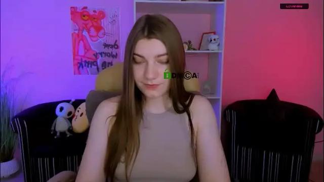 Image 2 of pure_radiance Stream on Chaturbate on 2 months ago