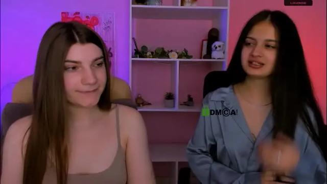 Image 4 of pure_radiance Stream on Chaturbate on 1 month ago