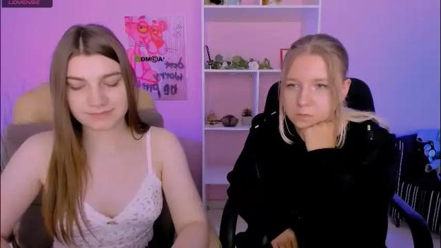Image 12 of pure_radiance Stream on Chaturbate on 1 month ago