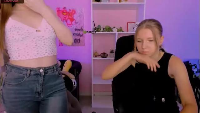 Image 4 of pure_radiance Stream on Chaturbate on 1 month ago