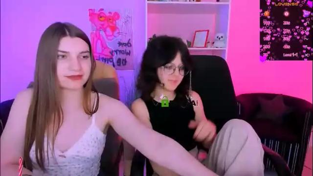 Image 4 of pure_radiance Stream on Chaturbate on 1 month ago