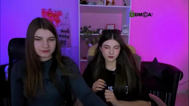 Image 4 of pure_radiance Stream on Chaturbate on 1 month ago