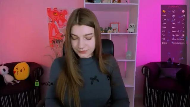 Image 3 of pure_radiance Stream on Chaturbate on 27 days ago