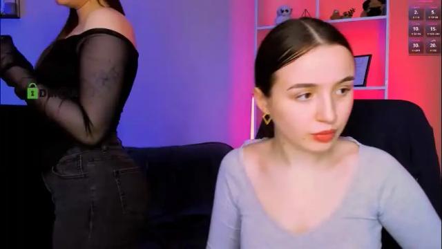 Image 3 of pure_radiance Stream on Chaturbate on 1 month ago