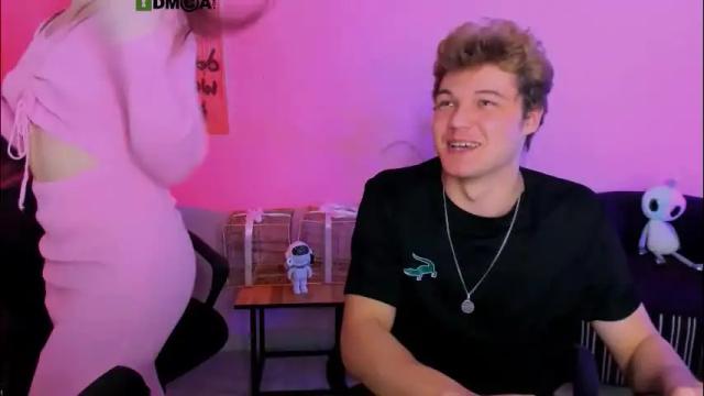 Image 3 of pure_radiance Stream on Chaturbate on 21 days ago