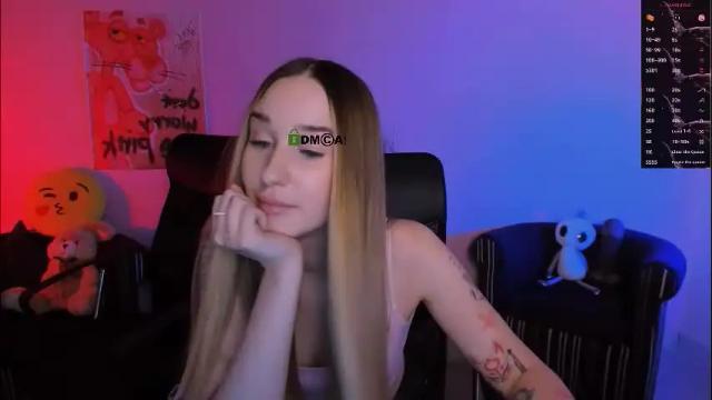 Image 3 of pure_radiance Stream on Chaturbate on 15 days ago