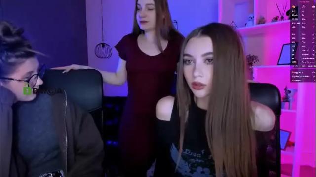 Image 2 of pure_radiance Stream on Chaturbate on 4 days ago