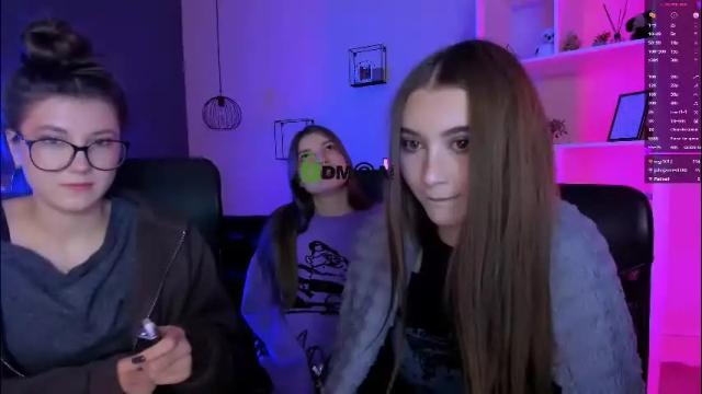 Image 4 of pure_radiance Stream on Chaturbate on 4 days ago